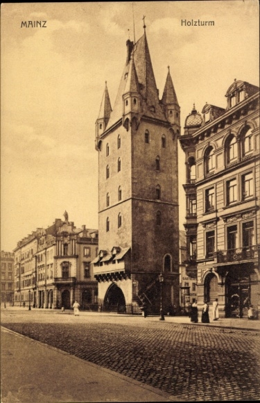 Mainz am Rhein Memorial, wooden tower