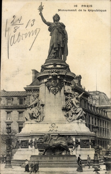 CPA Parijs III, Monument à la République