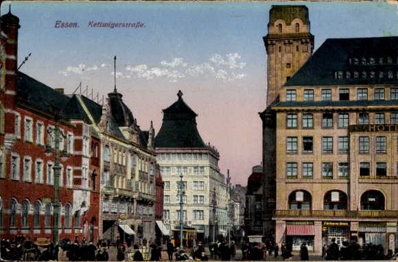 Postcard Essen in the Ruhr area, Kettwiger Straße, tram, shops