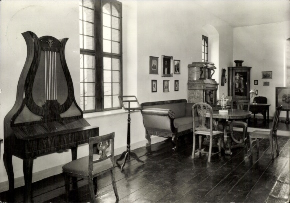 Postcard Havelberg in Saxony-Anhalt, museum with Biedermeier furniture, piano, table, chairs, paintings...