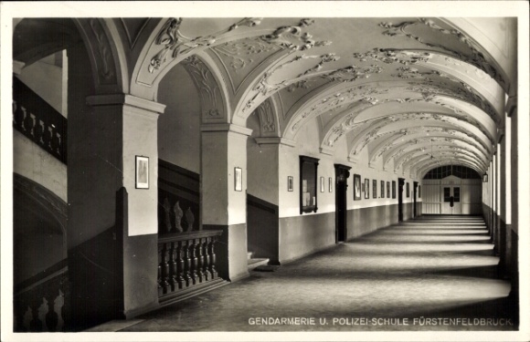Postcard Fürstenfeldbruck in Upper Bavaria, gendarmerie and police school, interior