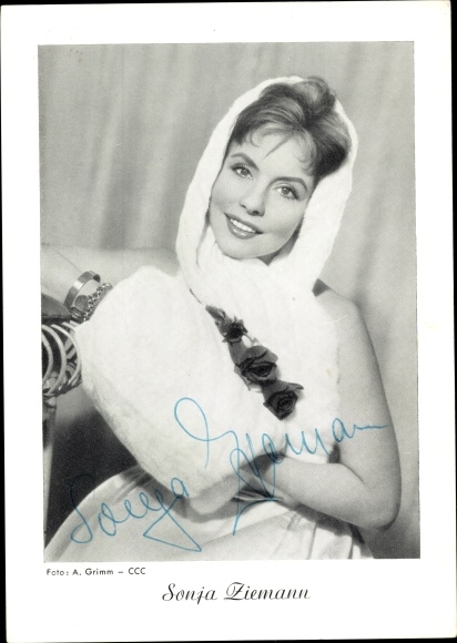 Postcard actress Sonja Ziemann, portrait, autograph