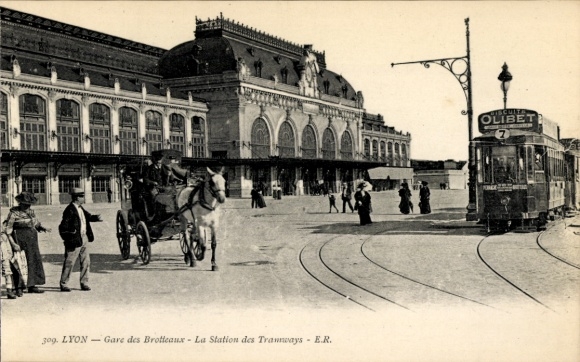 Postcard Lyon Rhône, Brotteaux station, tram stop
