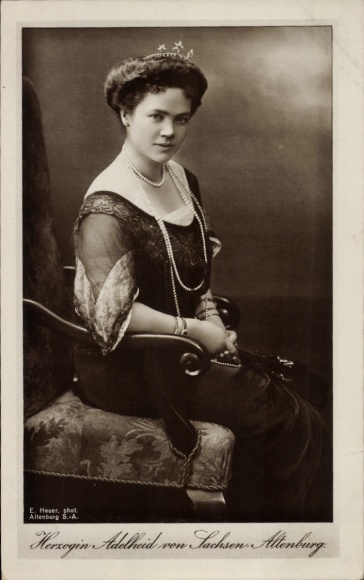 Postcard Duchess Adelheid of Saxony Altenburg, portrait
