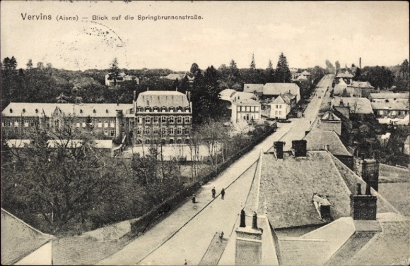 Postcard Vervins Aisne, historical picture, street, houses, Aisne