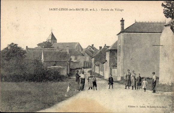 Postcard Saint Lubin de la Haye Eure et Loir, Entree du Village