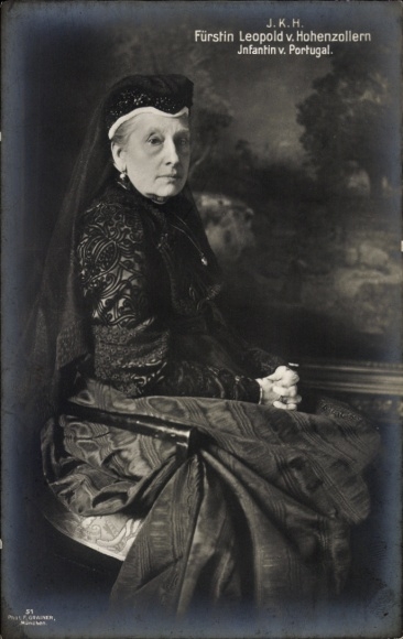 Postcard Princess Leopold of Hohenzollern, Infanta of Portugal