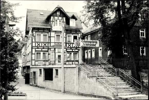 Photo Postcard Meura in Thuringia, FDGB convalescent home Schützenhof