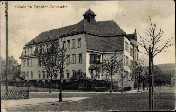 Postcard Dresden Tolkewitz, school