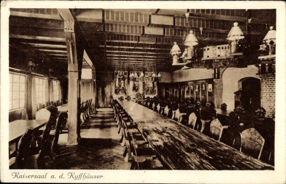 Ak Bad Frankenhausen am Kyffhäuser Thüringen, Kaisersaal, große Tische, Holzdecken, rustikale Ein
