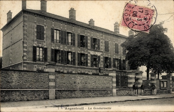 Ak Argenteuil Val d'Oise, Fabrique, Gendarmerie,  Architektur, Poststempel, schwarz-weiß