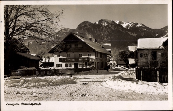 Postcard Lenggries in Upper Bavaria, Bahnhofstrasse in winter