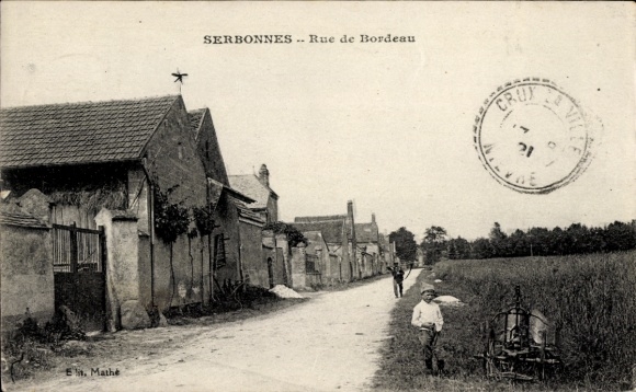 PC Serbonnes Yonne, street with houses, child, field, postmark, text in French