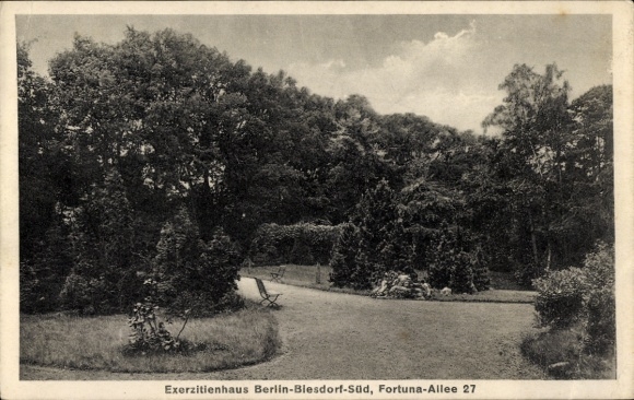 Postcard Berlin Marzahn Biesdorf South, Retreat House, Fortuna-Allee 27, Garden
