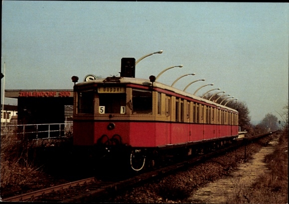 Postcard Berlin Zehlendorf Süd, station, electric S-Bahn train 275 047/048, AEG, SSW, BEW