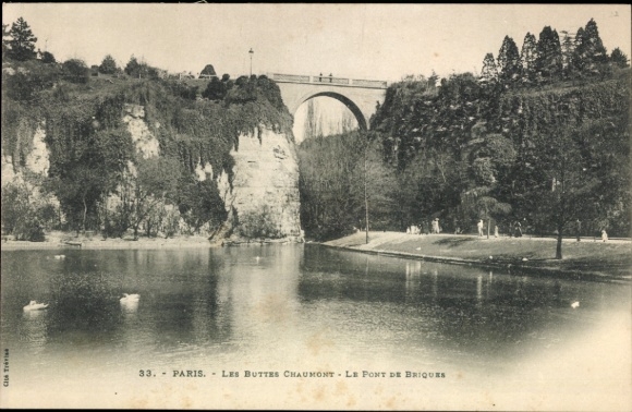 Ansichtkaart Parijs XIX Buttes Chaumont, 33. Les Buttes Chaumont, Le Pont de Briques, water, bomen
