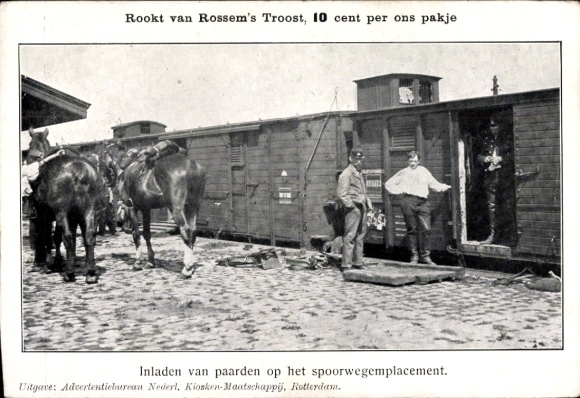Postcard Rookt van Rossem's Troost, Inladen van Paarden op het spoorwegemplacement