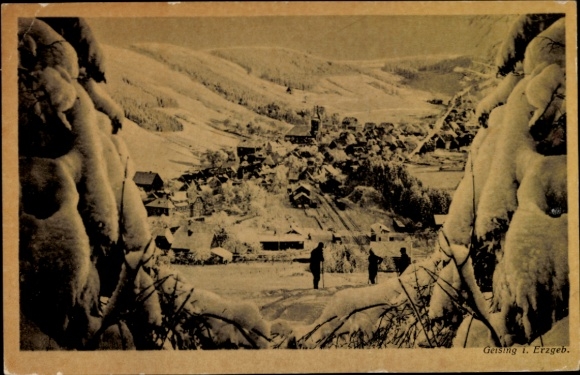 Postcard Geising Altenberg in the Ore Mountains, snow-covered landscape, small houses, two people in the front
