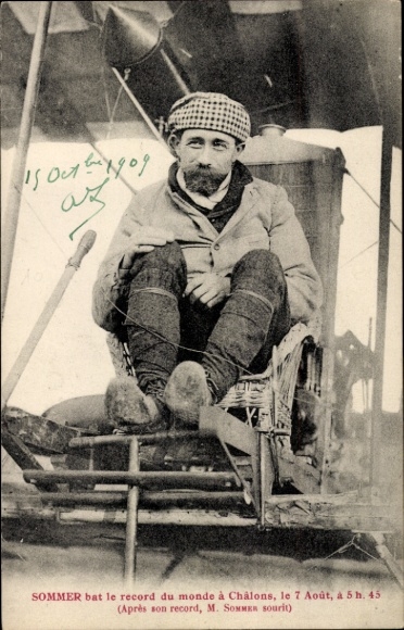 Postcard Pilot Sommer breaks the world record in Châlons on August 7