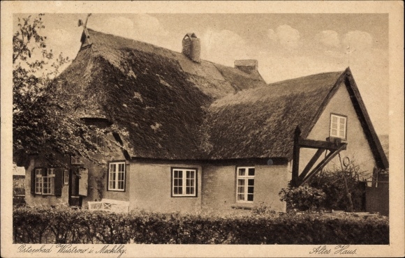 Postcard Ostseebad Wustrow Fischland, old house