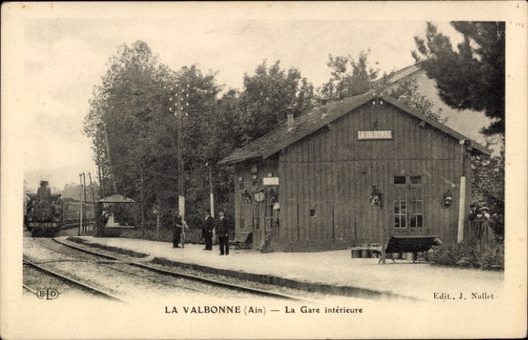 Ak La Valbonne Ain, spoorzijde van het treinstation