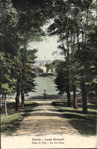 Postcard Vanves Hauts de Seine, Lycée Michelet, in the park, Jet d'eau