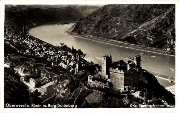 KP Oberwesel am Rhein, widok z lotu ptaka na zamek Schönburg nad Renem