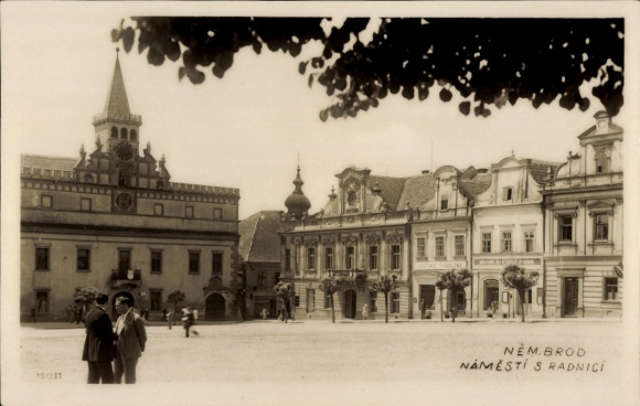 Foto Ak Havlíčkův Brod Německý Brod Deutschbrod Region Hochland, Platz am Rathaus