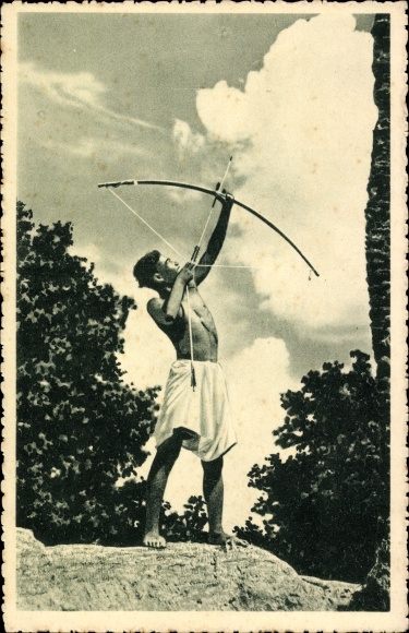 Postcard India, La Mission de Patna, Native with bow
