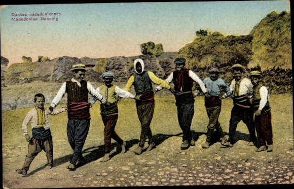Postcard Macedonia, dancing young men in typical costume
