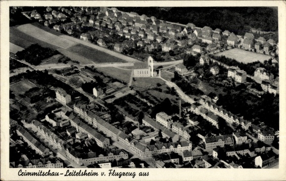 Ak Crimmitschau in Sachsen, Luftaufnahme von  Blick auf Gebäude und Landschaft