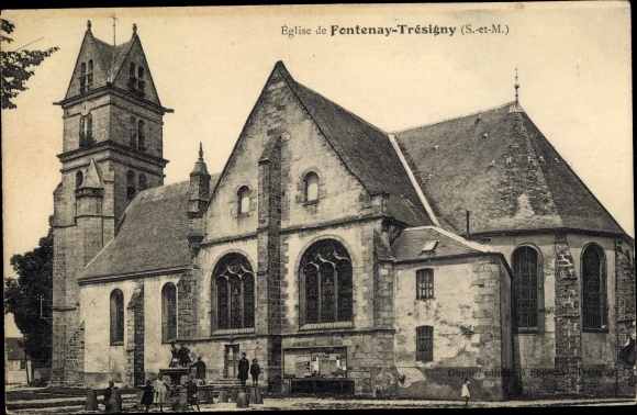 Ak Fontenay Tresigny Seine et Marne, L&#39;Église