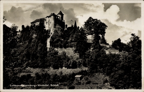 Ak Neuerburg in der Eifel, Schloss