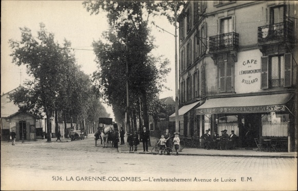 Postcard La Garenne Colombes Hauts de Seine, Avenue de Lutece junction