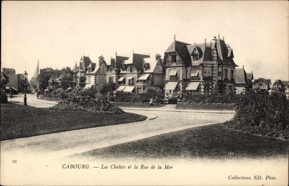 KP Cabourg sur Mer Calvados, chaty, Rue de la Mer, krajobraz, drzewa, ścieżka