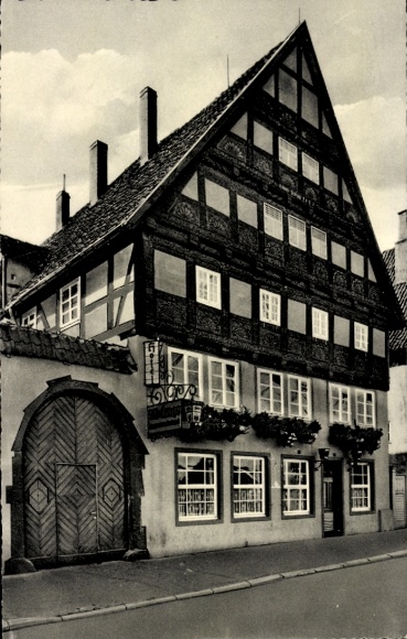 Ak Lemgo in Lippe, Altes Fachwerkhaus, Hotel Alt  Blumenschmuck, historischer Stil