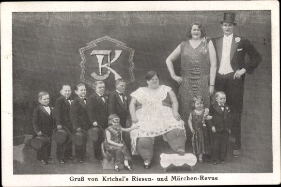 Ak Krichel's Riesen und Märchen Revue, dicke Frau, Liliputaner