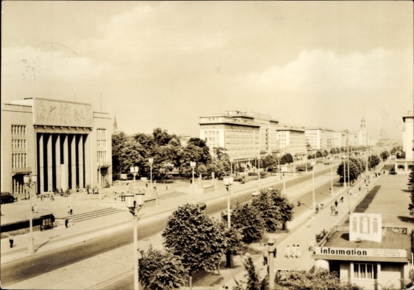 Postcard Berlin Friedrichshain, Karl Marx Allee, German Sports Hall