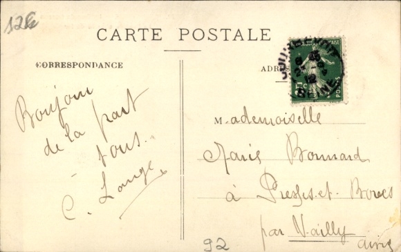 KP Courbevoie Hauts de Seine, historyczna ulica, ludzie na ulicy, most, fasada sklepu