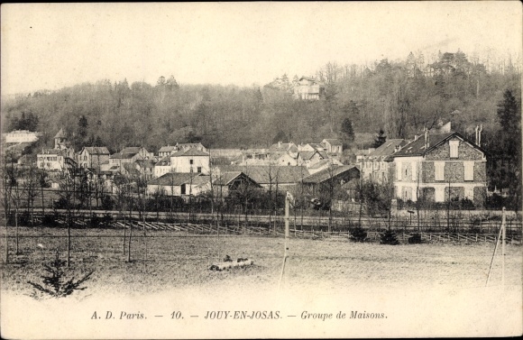 Postcard Jouy en Josas Yvelines, Group of Houses, field and meadow