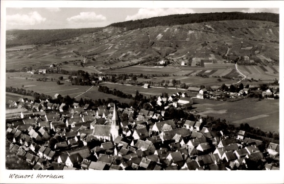Ak Horrheim Vaihingen an der Enz, landschap, wijndorpskerk, velden, bergen