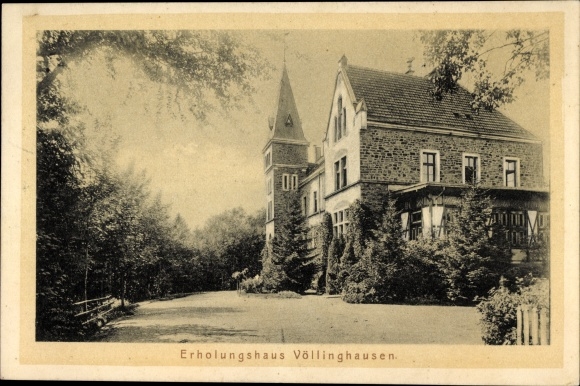 PC Völlinghausen Erwitte North Rhine Westphalia, view of the recreation house, garden area