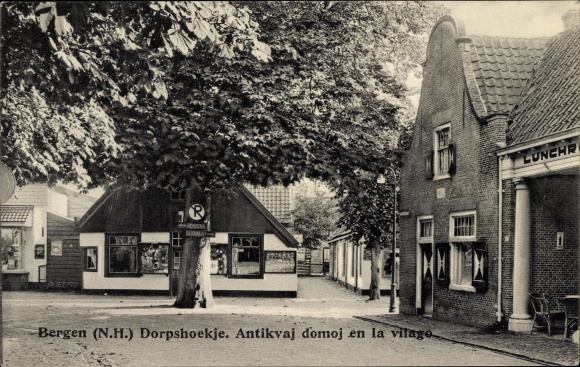 Postcard Bergen Nordholland Niederlande, Dorpshoekje, Ancient houses in the village