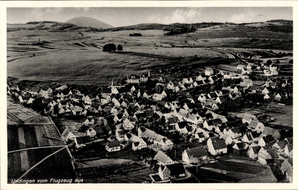 Postcard Undingen Sonnenbühl in Württemberg, aerial photograph