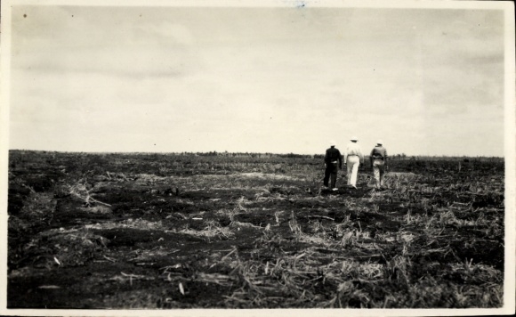 Photo Vietnam, three men in the field