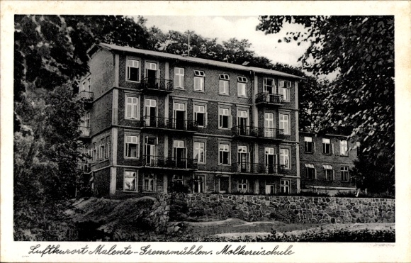 Ak Gremsmühlen Malente in Ostholstein, Molkereischule
