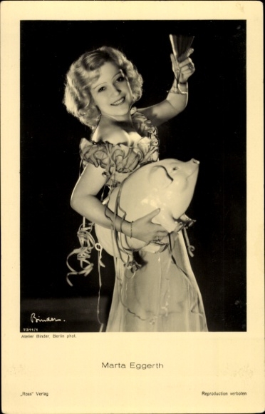 Ak Schauspielerin und Operettensängerin Marta Eggerth, Portrait, Schwein