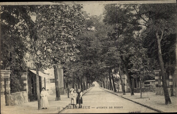 Ak Le Perreux sur Marne Val de Marne, Bäume, Straße, Leute,  , Avenue de Rosny