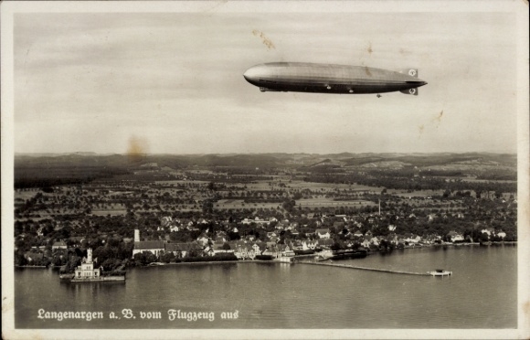 Ak Langenargen aan het Bodenmeer, algemeen beeld, Zeppelin