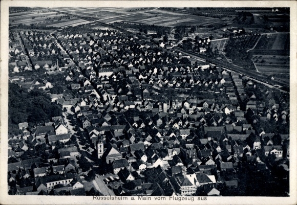 Postcard Rüsselsheim am Main Hessen, aerial view of houses, rural area,